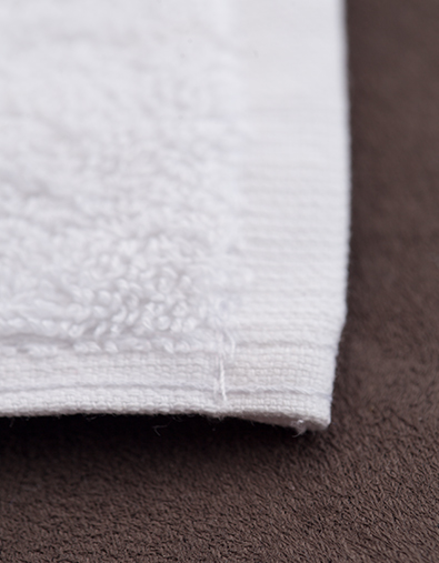 Hotel white towels 550g